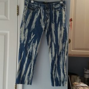 Ladies denim cropped pants